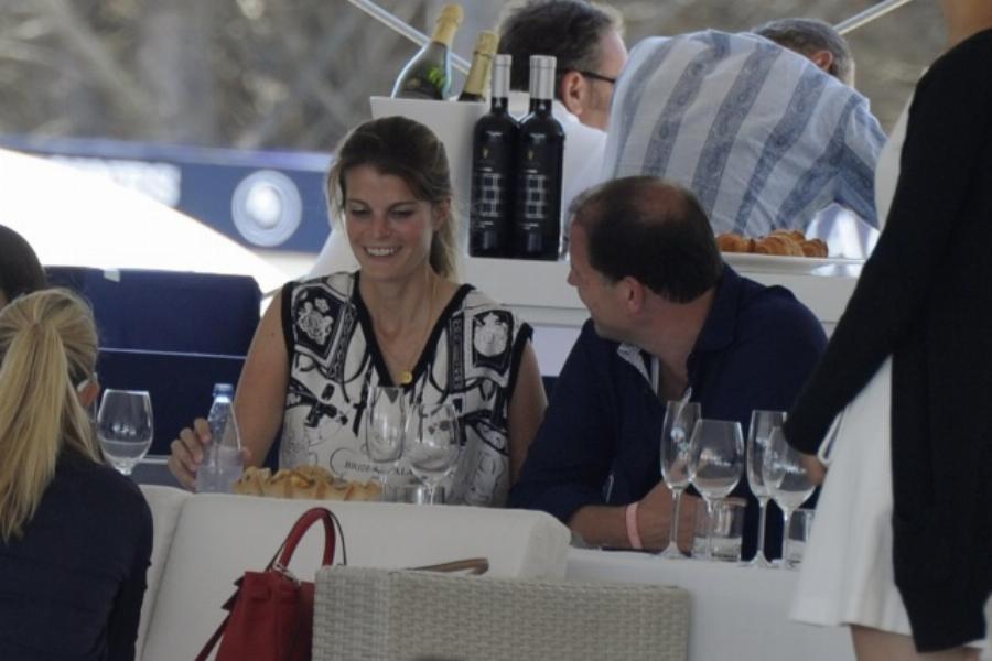 Με εκατομμύρια αλλά και με καβούρια στις τσέπες η Αθηνά Ωνάση: Το περιστατικό σε εστιατόριο που θα έκανε τον Αριστοτέλη να ντραπεί