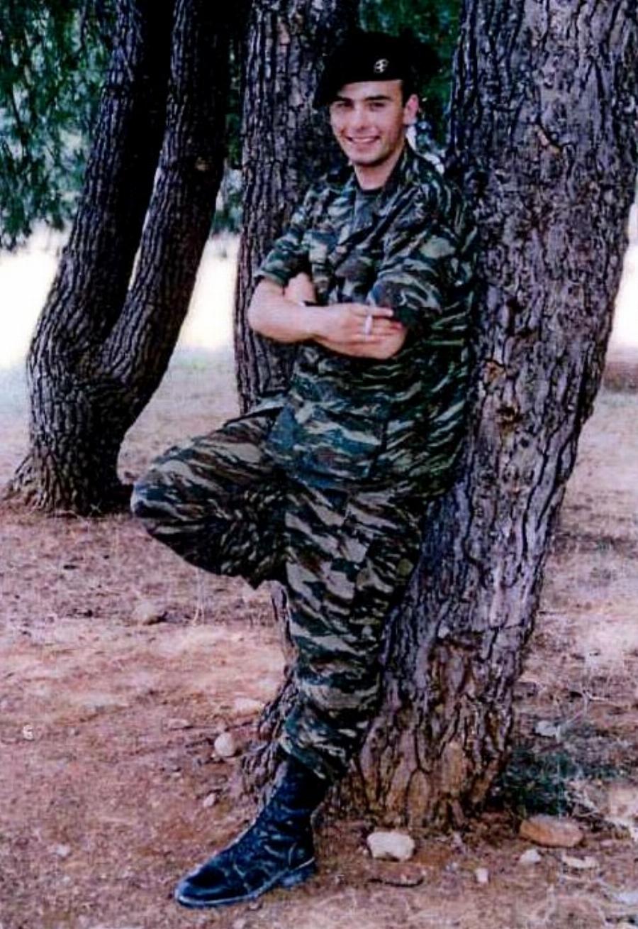 Στρατιώτης ήρωας – Βασίλης Ραχούτης: Ο στρατιώτης που πνίγηκε σώζοντας ανθρώπους στο Σάμινα