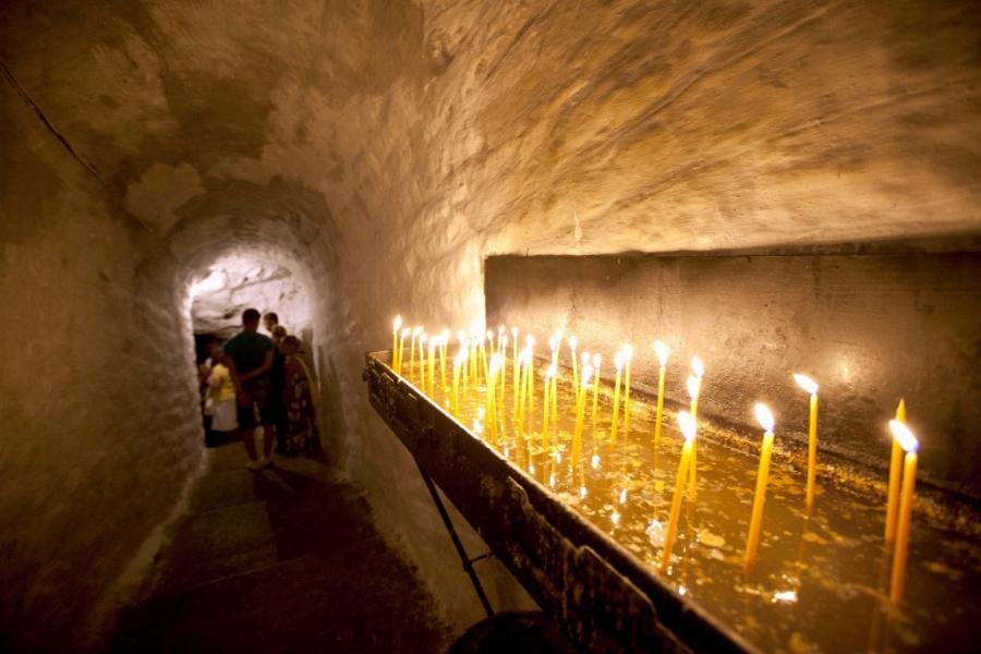 Τέμπη: Η εκπληκτική Αγία Παρασκευή στην Κοιλάδα των Τεμπών με το κρυφό προσκύνημα που καθηλώνει