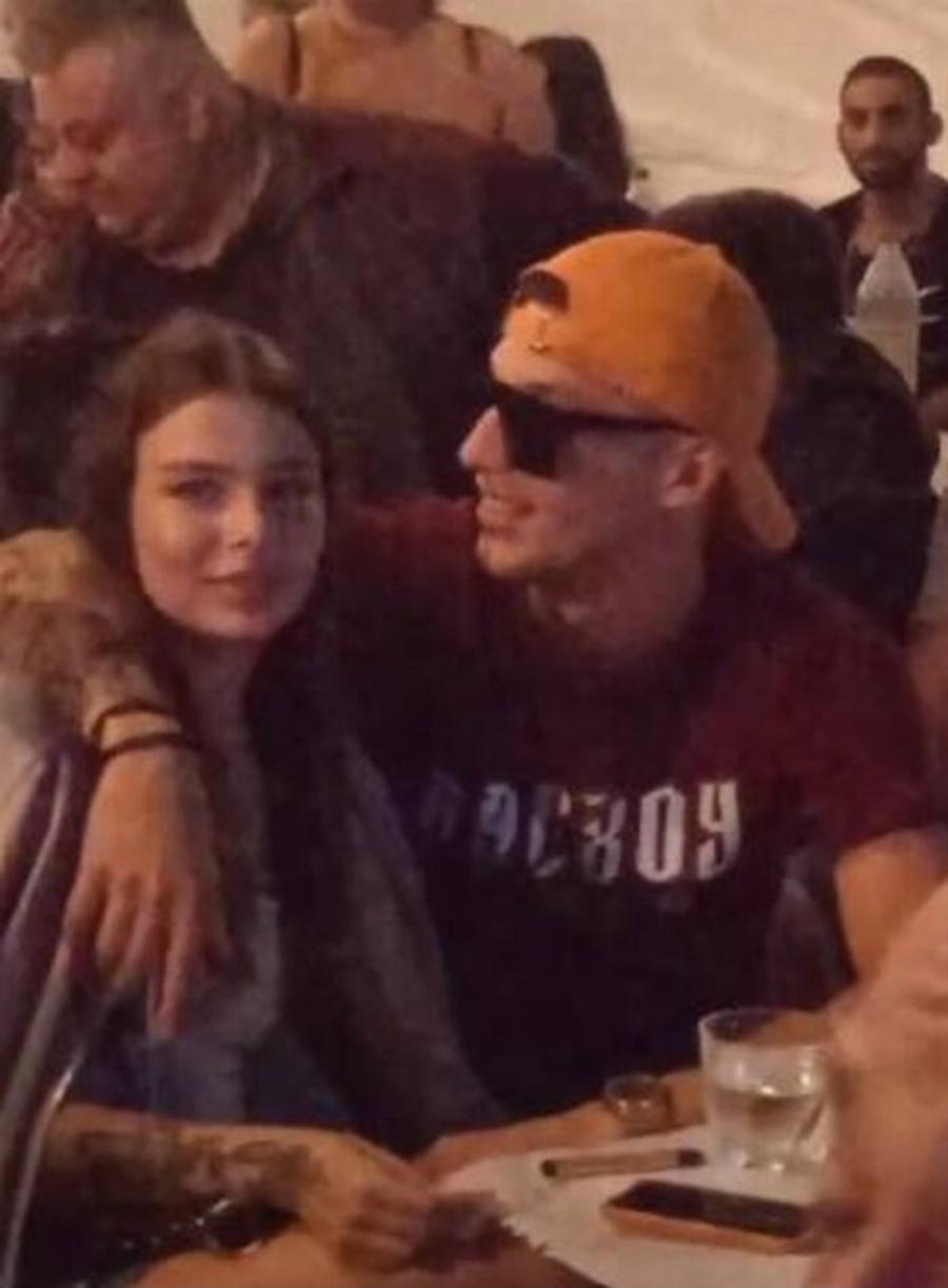 Σούσουρο με τον Tranno σε πανηγύρι στην Ηλεία: Οι τρυφερές αγκαλιές με την κοπέλα του