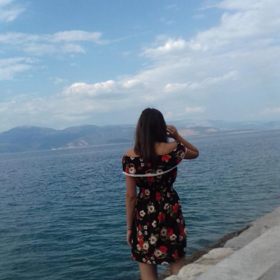 Ανείπωτος θρήνος στη Λάρισα: Αυτή είναι η 19χρονη δόκιμος του Πολεμικού Ναυτικού που πέθανε ξαφνικά