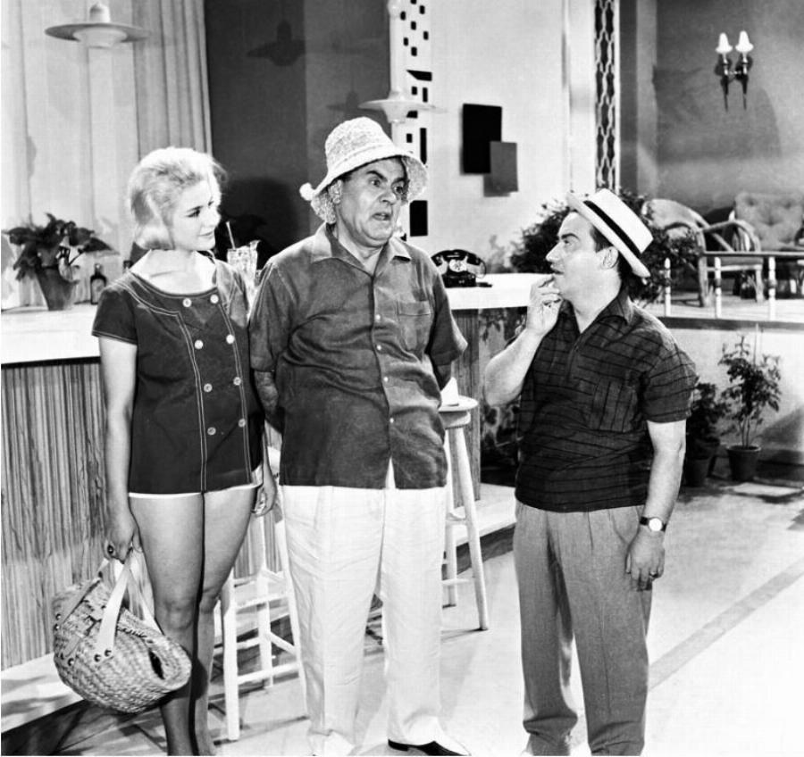 Βασίλης Αυλωνίτης: Τα δύσκολα παιδικά χρόνια, η απόπειρα δολοφονίας, ο εθισμός στον τζόγο, το σκάνδαλο με θαυμάστρια και η διάλυση του γάμου