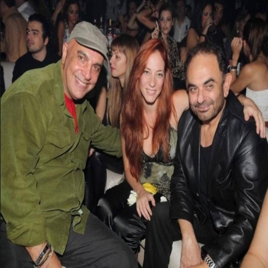 Σάκης Μπουλάς: Η επιθυμία των γονιών του να γίνει δικηγόρος, οι 2 γάμοι, ο έρωτας με την Αλεξάνδρα και το ξαφνικό τέλος