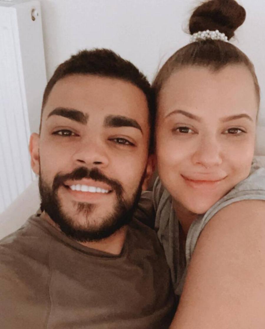 Τρισευτυχισμένη η Λάουρα Νάργες: Διανύει τον 7ο μήνα της εγκυμοσύνης της και έκανε ερωτική εξομολόγηση στον Σαντικάι