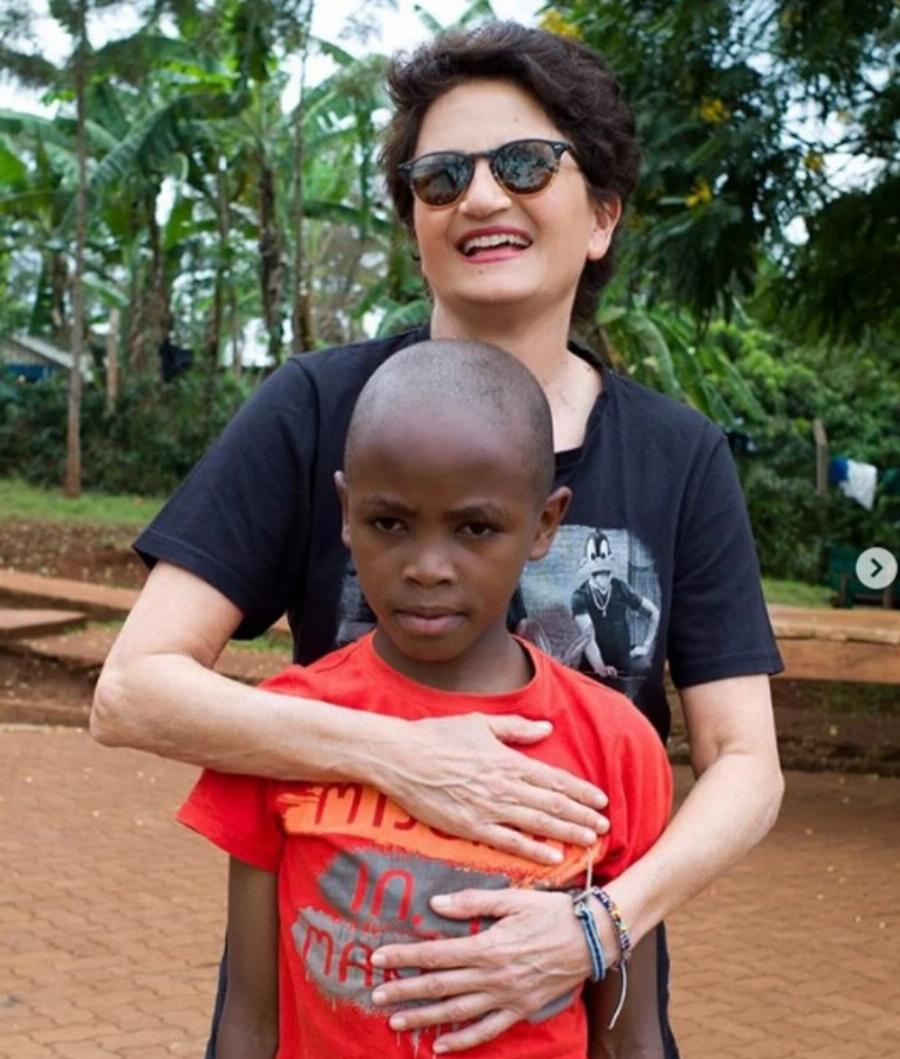 Άλκηστις Πρωτοψάλτη: «Υιοθέτησα ένα παιδί που μεγάλωνε στις φυλακές»