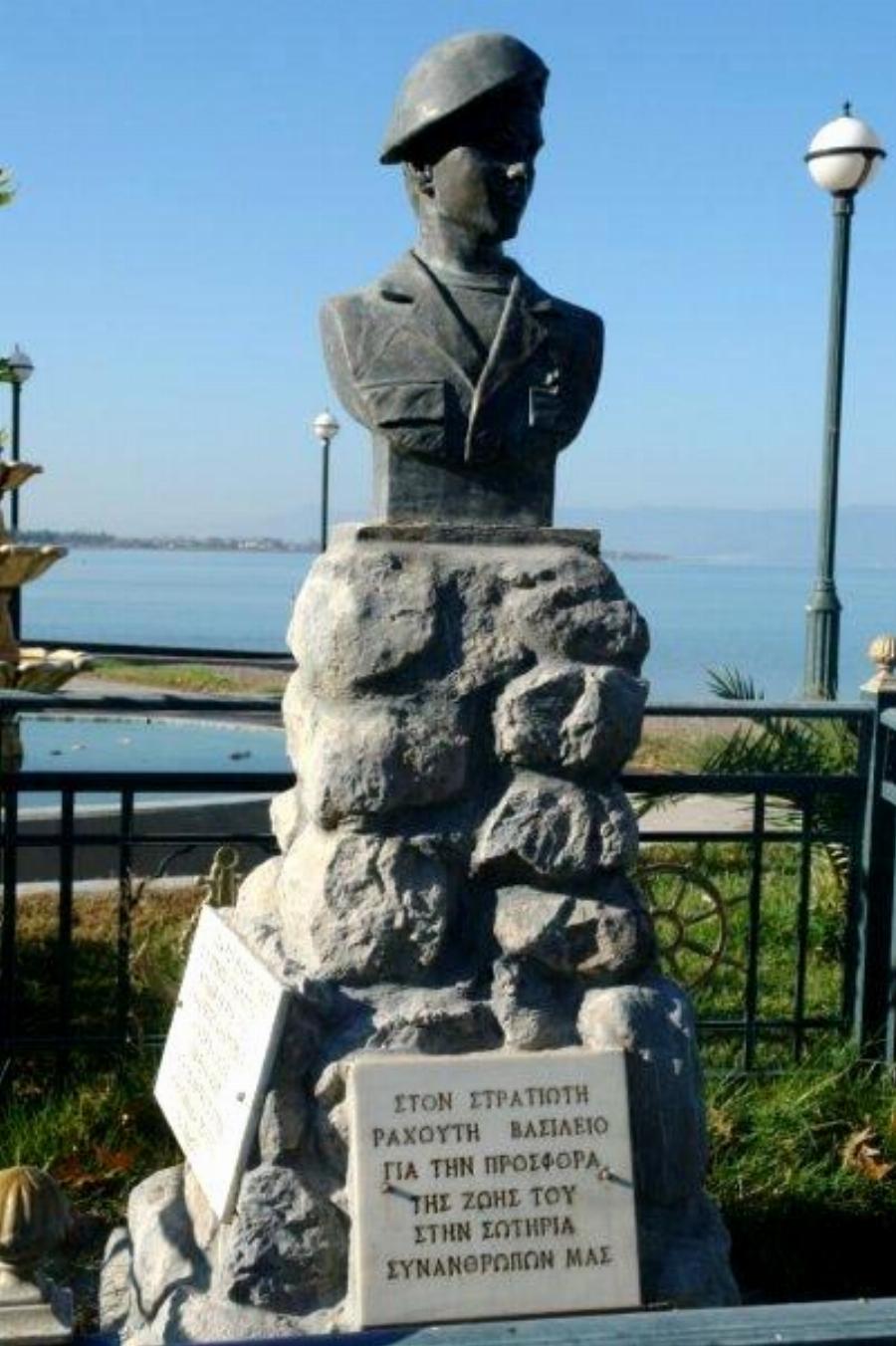 Στρατιώτης ήρωας – Βασίλης Ραχούτης: Ο στρατιώτης που πνίγηκε σώζοντας ανθρώπους στο Σάμινα