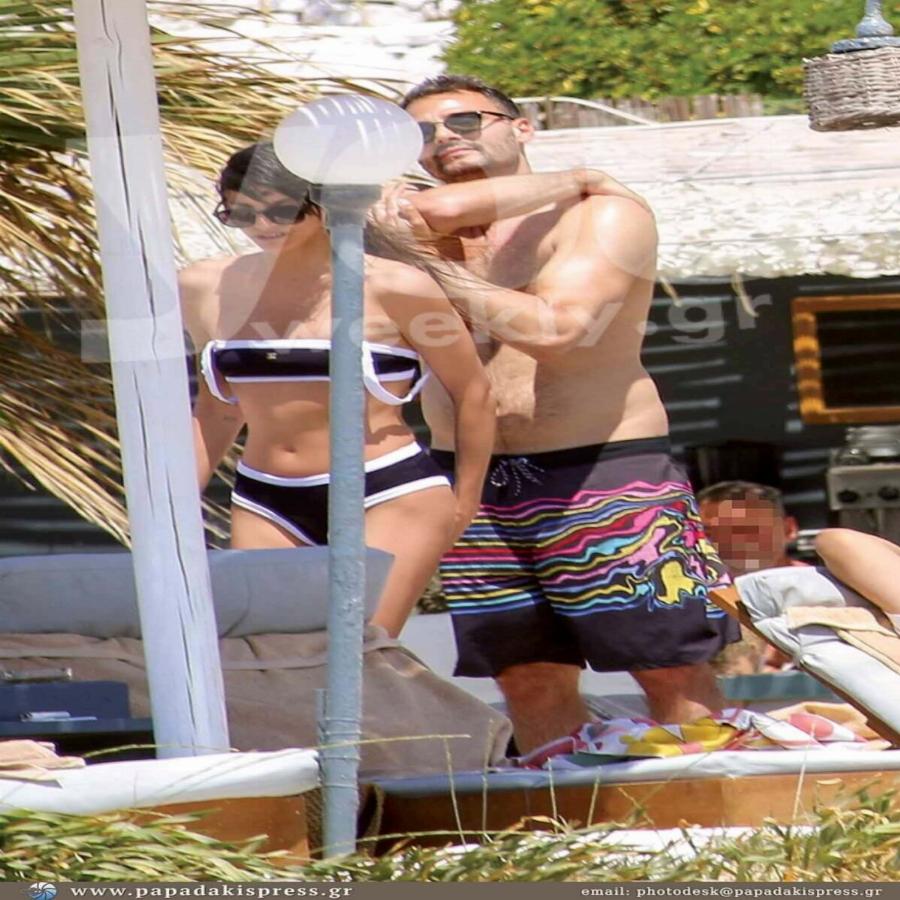 Χλιδή, σκάφη και θάλασσα: H  Ηλιάνα Παπαγεωργίου πιο ερωτευμένη από ποτέ απολαμβάνει τις διακοπές της με τον σύντροφο της