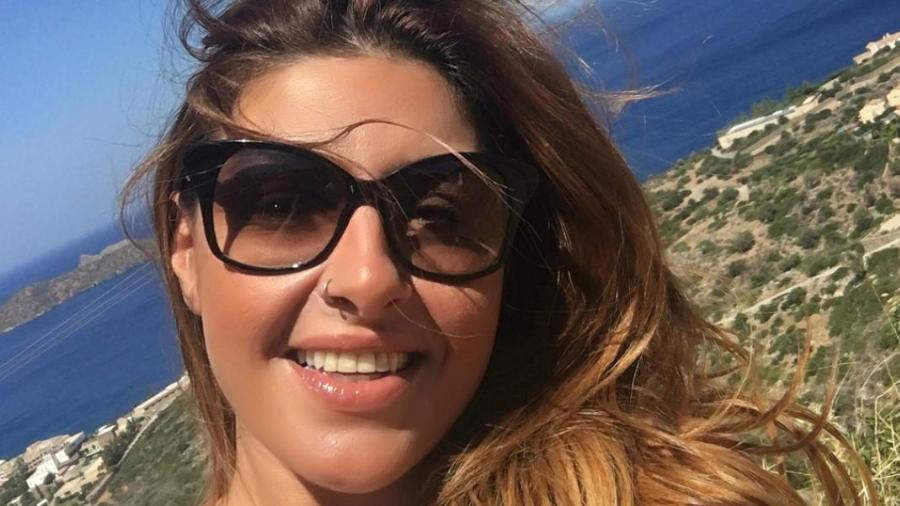 Μας άφησε άφωνους η Έλενα Παπαρίζου: Πιο αδύνατη από ποτέ, με νέα εικόνα, σαν την θεά Αφροδίτη