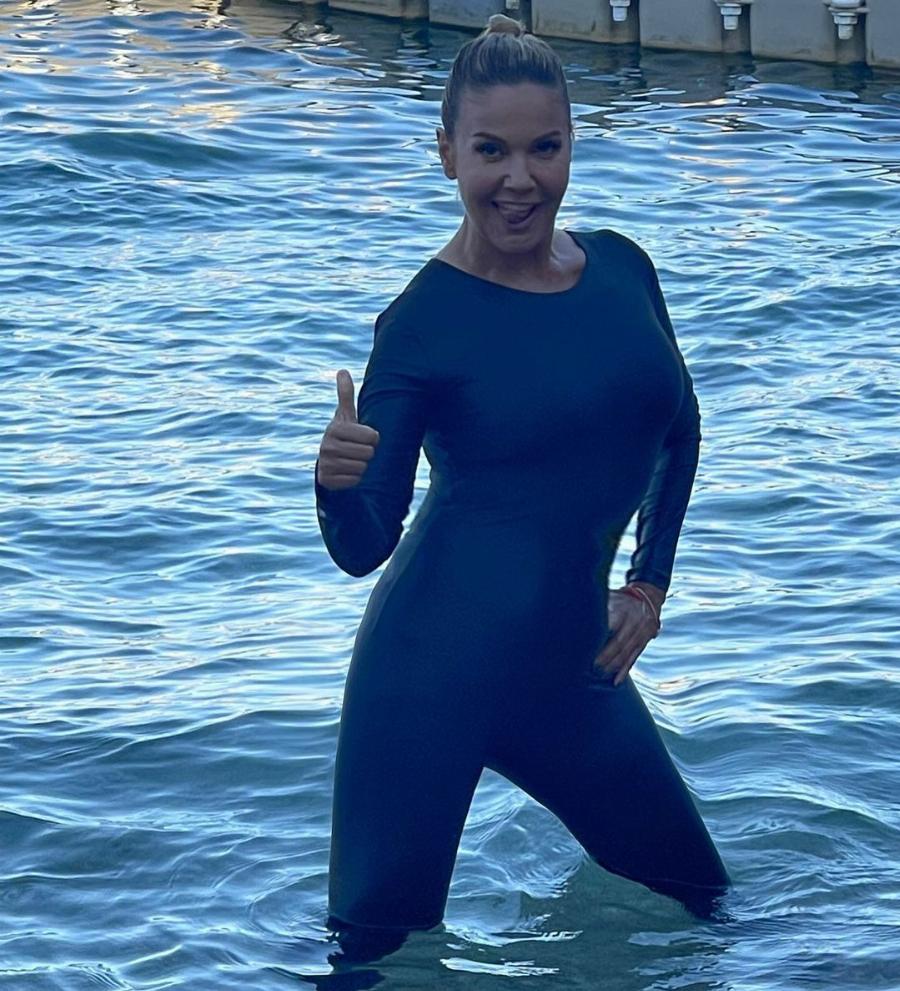 Η Ελληνίδα Τζένιφερ Λόπεζ:Έτσι είναι το σώμα της Χριστίνας Παππά στα 53, με μπικίνι λίγους μήνες πριν γίνει γιαγιά