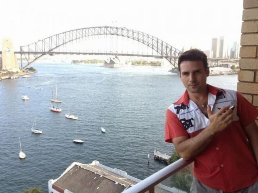 Σαν να μην πέρασε μία μέρα: Ο νικητής του Fame Story, Περικλής Στεργιανούδης, παραμένει ολόιδιος 16 χρόνια μετά το τέλος του ριάλιτι