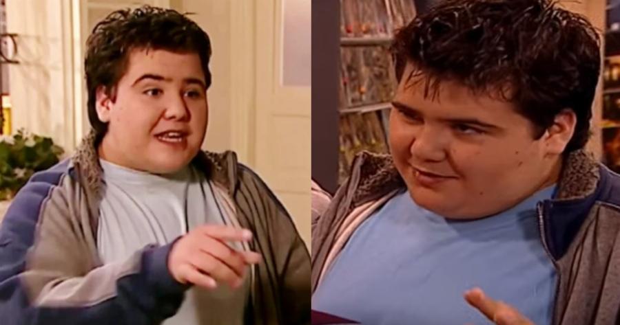 Μεγάλωσε και έχει μείνει μισός: Αγνώριστος ο μικρός Μπαλαφούτης από την «Πολυκατοικία», 11 χρόνια μετά το τέλος της σειράς