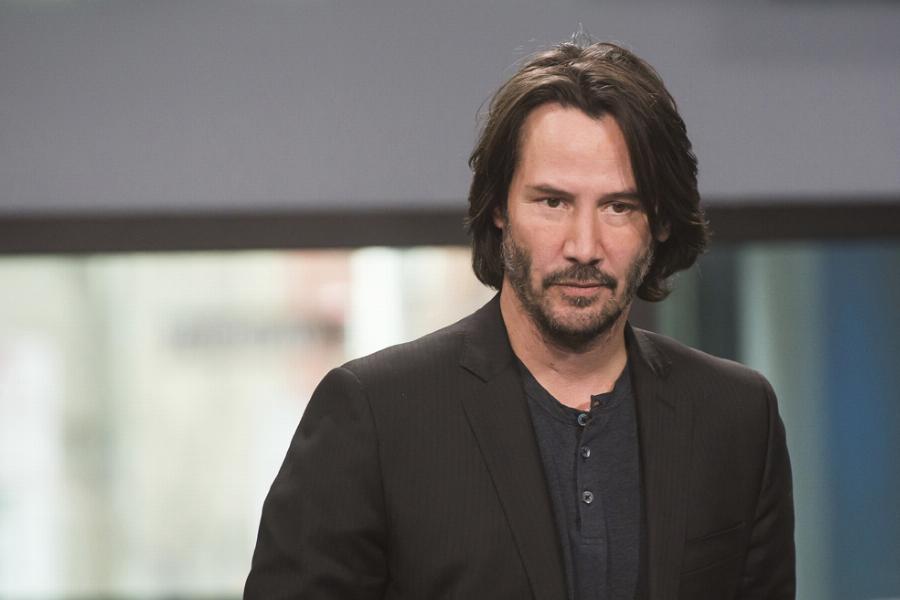 Η συγκλονιστική ιστορία ζωής του Χολιγουντιανού ηθοποιού Κιάνου Ριβς: «Η κόρη του γεννήθηκε νεκρή και η σύντροφός του σκοτώθηκε σε τροχαίο»