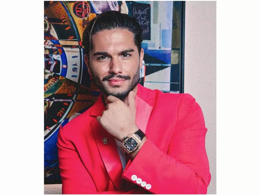 «Αποκάλυψη» στη showbiz: Ο Χρήστος Μάστορας είναι ζευγάρι με την Γαρυφαλλιά Καληφώνη