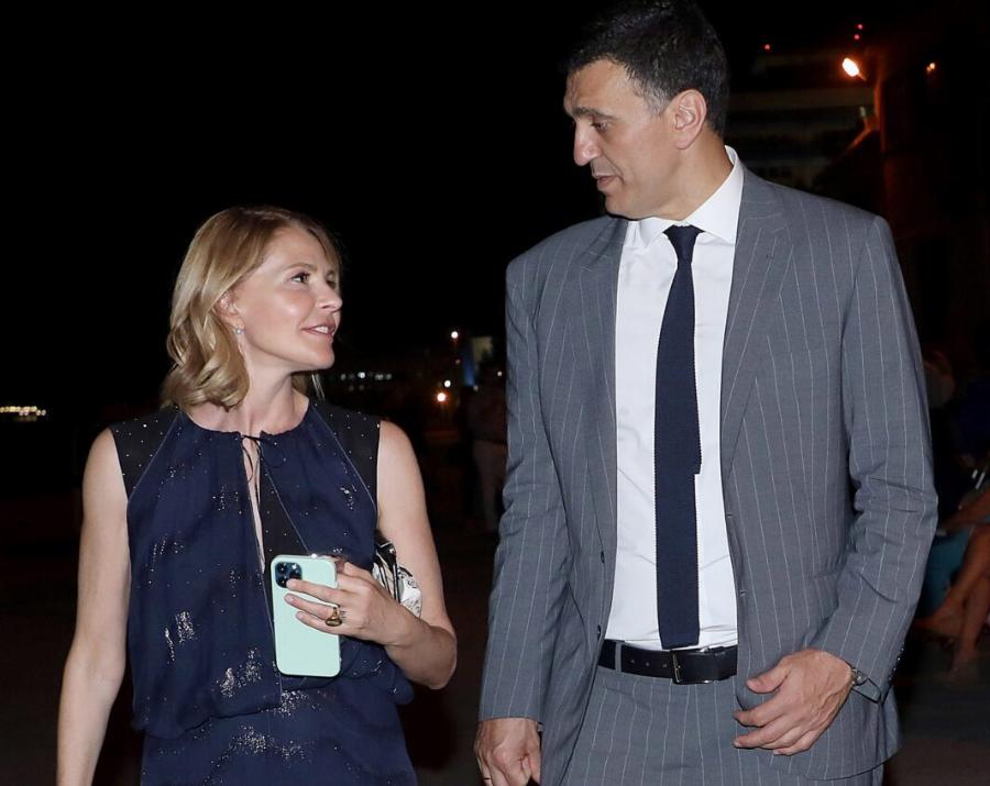 Τζένη Μπαλατσινού: «O γιος μου μου χάρισε χρόνια, είναι σαν να ξαναζώ από την αρχή»