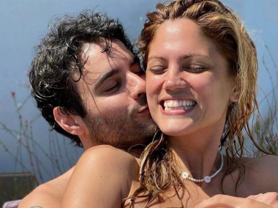 Χαμός κάτω από την ανάρτησή της: Η Μαίρη Συνατσάκη ανακοίνωσε ότι είναι έγκυος στο πρώτο της παιδί