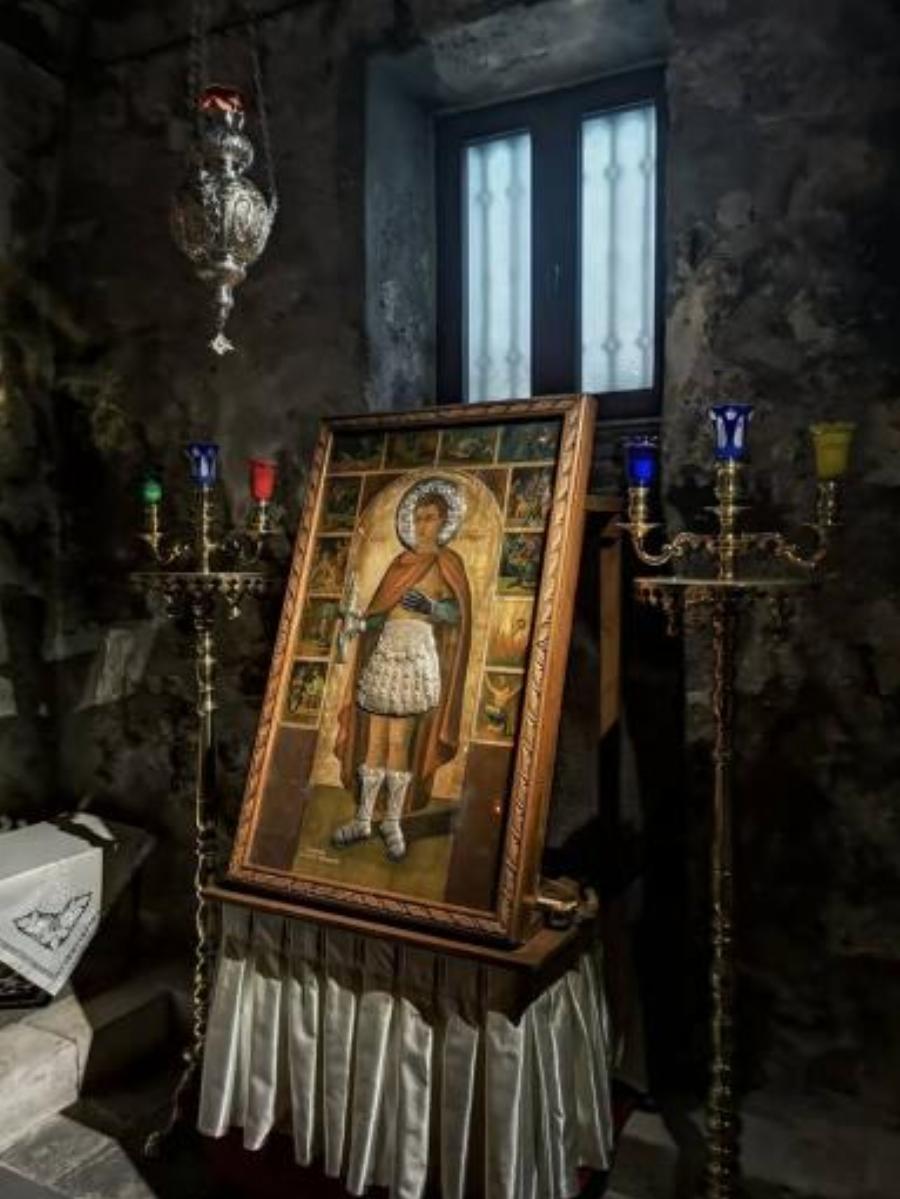 Άγιος Φανούριος: Το έθιμο της φανουρόπιτας, η αμαρτίες της μητέρας του, τα τάματα και οι εμφανίσεις σε πιστούς