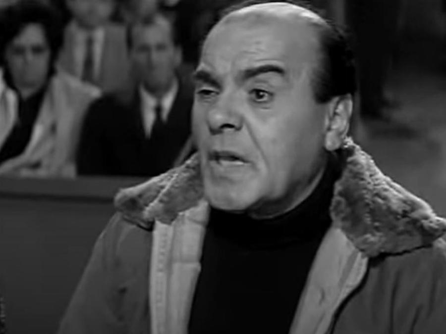 Βασίλης Αυλωνίτης: Τα δύσκολα παιδικά χρόνια, η απόπειρα δολοφονίας, ο εθισμός στον τζόγο, το σκάνδαλο με θαυμάστρια και η διάλυση του γάμου