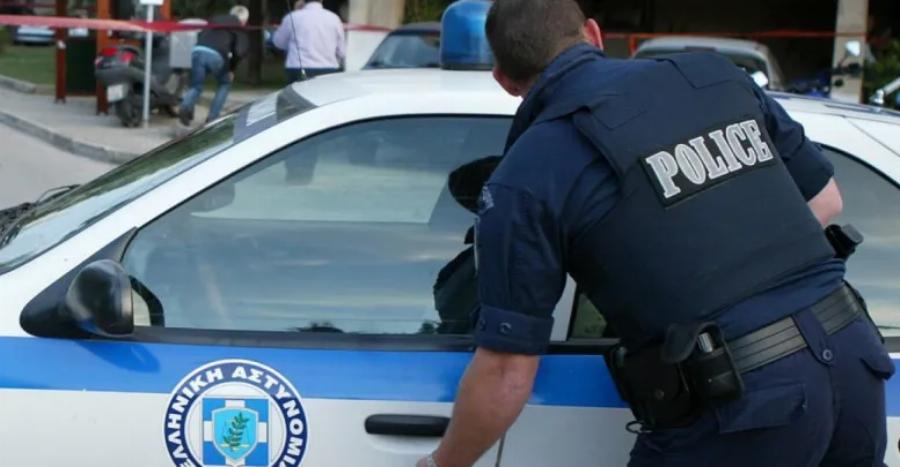 Θεσσαλονίκη: Σαλονικιά, έπιασε τον σύζυγό της με άλλη στο αμάξι, έβγαλε φωτό και την έστειλε στον άνδρα της