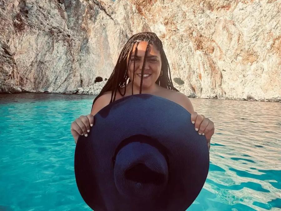 Πιο κούκλα από ποτέ και ανανεωμένη: Η Δανάη Μπάρκα λίγο πριν την πρεμιέρα της εκπομπής έκανε το απόλυτο φθινοπωρινό look στα μαλλιά της