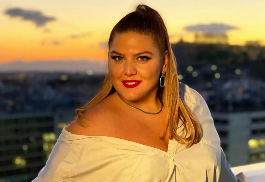 Η αποστομωτική απάντηση της Δανάης Μπάρκα: «Αδιανόητο που μια κοινωνία έχει οδηγήσει ένα άτομο να ντρέπεται για το σώμα του»