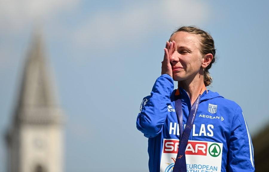 Η εξομολόγηση από την μητέρα της Αντιγόνης Ντρισμπιώτη: «Δεν είμαστε πλούσιοι και δούλευε στο τσιπουράδικο πριν την προπόνηση»