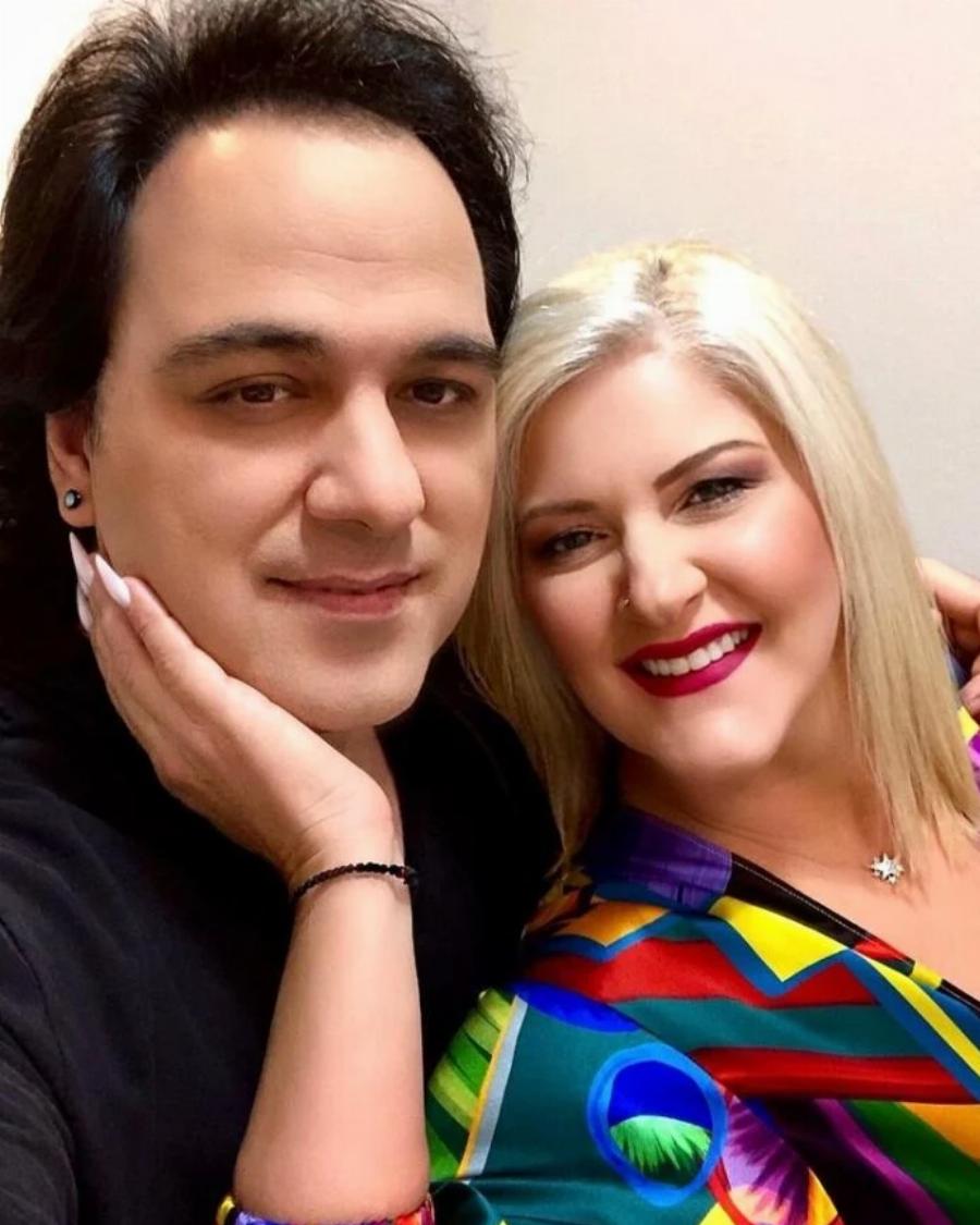 Πιο ευτυχισμένη από ποτέ η Χαρά Βέρρα: Παντρεύτηκε τον πρώην κουμπάρο της και μεγαλώνουν μαζί το παιδί του