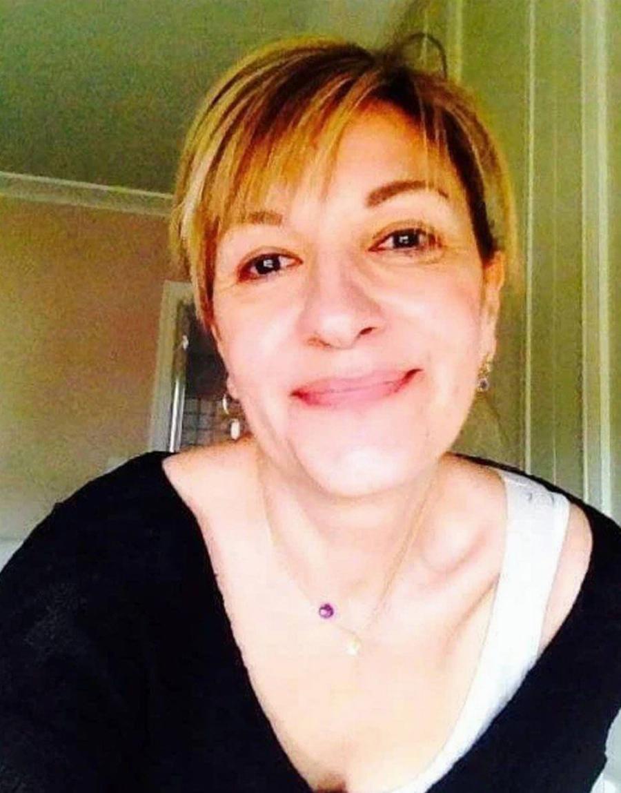 Εμείς κι Εμείς: Θυμάστε τη Σμαράγδα; – Δείτε πόσο έχει αλλάξει σήμερα, 24 χρόνια μετά το τέλος της σειράς!