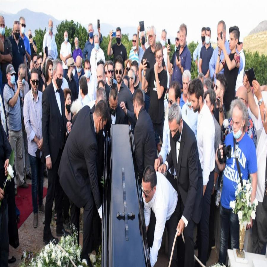 Φιλιώ Πυργάκη: Η μεγάλη καριέρα, ο θάνατος του άνδρα της, η μάχη με τον καρκίνο, η τελευταία της επιθυμία και το «αντίο» στην κηδεία της