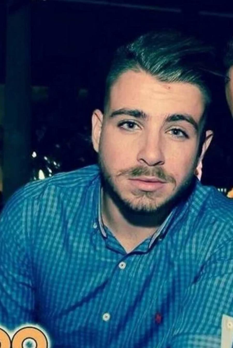 Δεν θα τον αναγνώριζε ούτε η Μαρία Λεκάκη: Άφησε μούσια, γυμνάστηκε και είναι πιο όμορφος από ποτέ ο Φοίβος από τη «Νταντά»