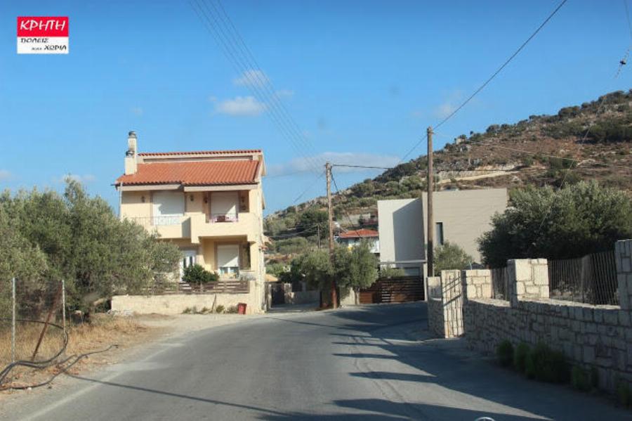 Δεν καπνίζει κανείς εκτός από τις καμινάδες: Αυτό είναι το ελληνικό χωριό στο οποίο απαγορεύεται το κάπνισμα