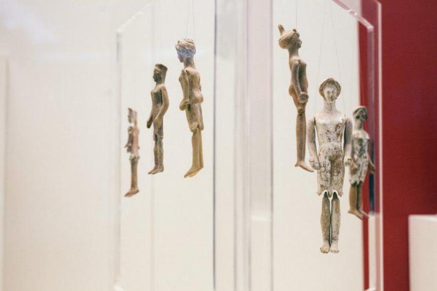 Δημιουργικά και πανέξυπνα: Με αυτά τα παιχνίδια έπαιζαν τα παιδιά στην αρχαία Ελλάδα