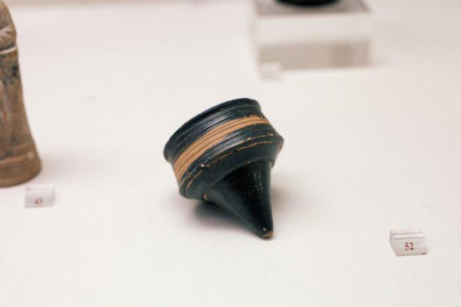 Δημιουργικά και πανέξυπνα: Με αυτά τα παιχνίδια έπαιζαν τα παιδιά στην αρχαία Ελλάδα