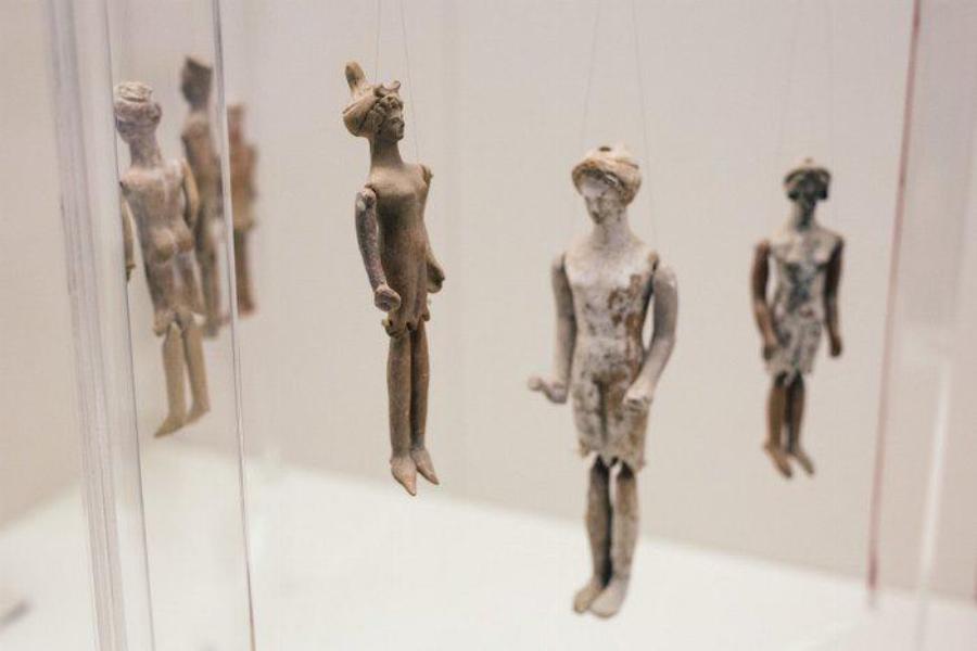 Δημιουργικά και πανέξυπνα: Με αυτά τα παιχνίδια έπαιζαν τα παιδιά στην αρχαία Ελλάδα