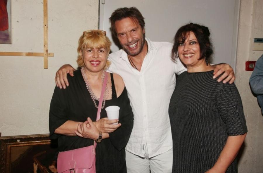 Άφησε εποχή στις σειρές του Φώσκολου: Εντυπωσιάζει σήμερα η Λίνα Μαρκάκη η καλλονή ηθοποιός από το «Καλημέρα ζωή» και τη Λάμψη