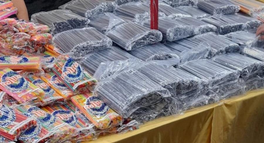 Παράνομο κύκλωμα τροφοδοτεί την αγορά με πλαστικά καλαμάκια – Η ανακοίνωση από την WWF Ελλάς