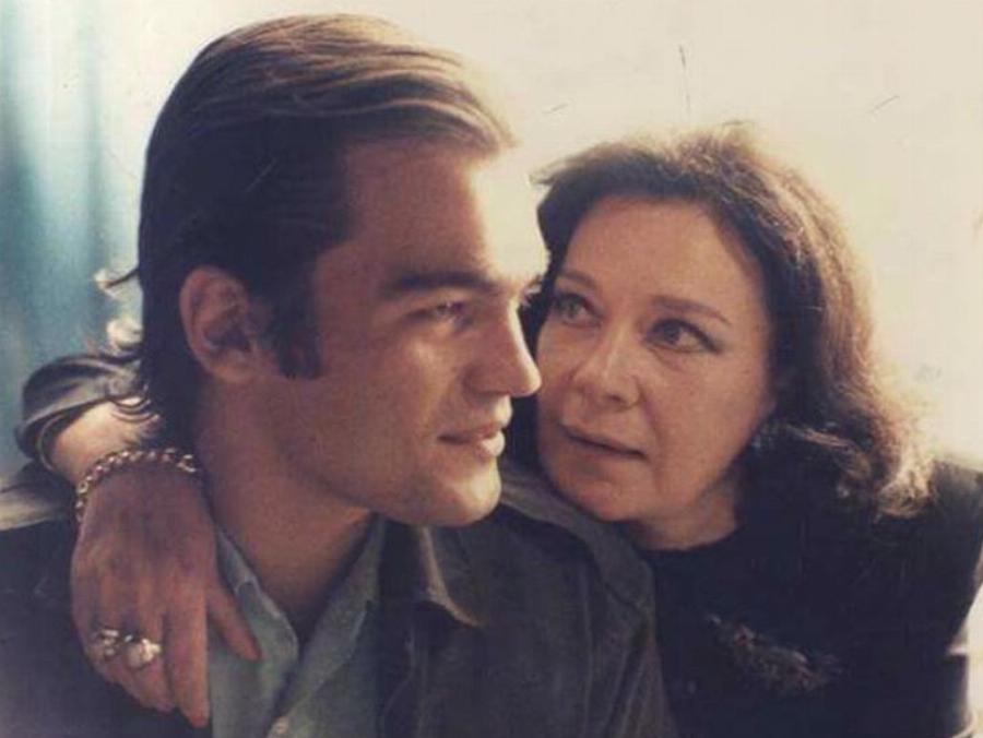 Τζένη Καρέζη: Η τελευταία επιθυμία που δεν πραγματοποίησε, η μάχη της με τον καρκίνο και οι αποκαλύψεις χρόνια μετά τον θάνατό της