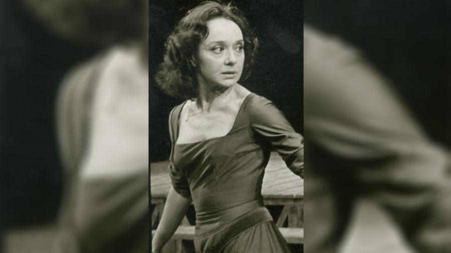 Μάγια Λυμπεροπούλου: Οι σπουδές στη νομική, η αφοσίωση στον Κάρολο Κουν, η τελευταία επιθυμία της και το άδοξο τέλος