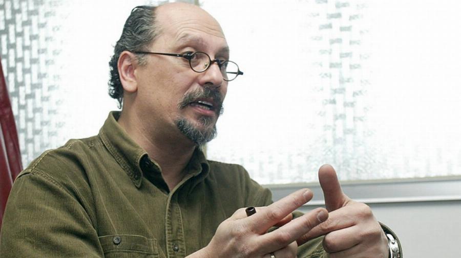 Βασίλης Λυριτζής: Η ενασχόληση με τη μάχιμη δημοσιογραφία, η διάγνωση με όγκο στον εγκέφαλο, η περίεργη σύμπτωση και η τελευταία επιθυμία