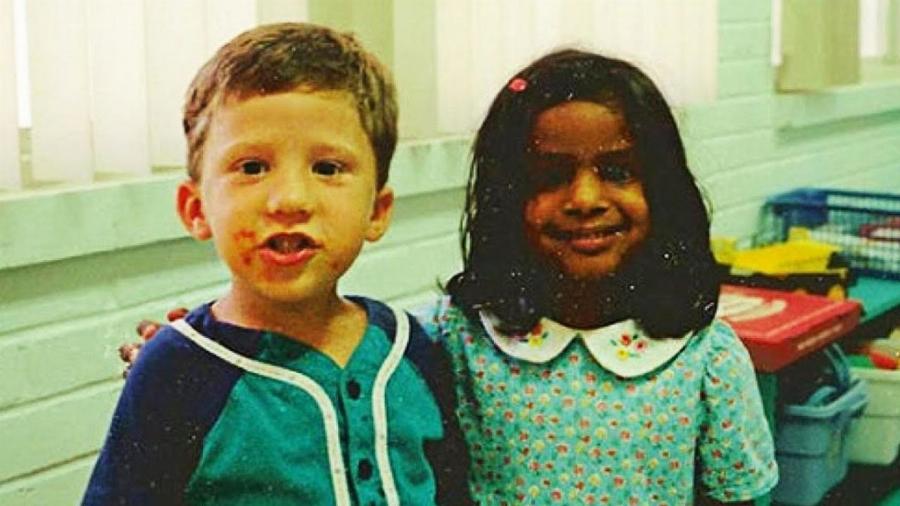 Αληθινή ιστορία: Στο νηπιαγωγείο της είπε πως όταν μεγαλώσουν θα την παντρευτεί και 20 χρόνια μετά το έκανε