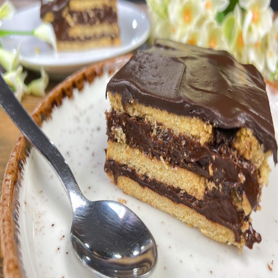 Θα γλείφετε τα δάχτυλά σας: Νηστίσιμο γλυκό ψυγείου, φτιαγμένο με οικονομικά υλικά και έτοιμο σε 5 λεπτά