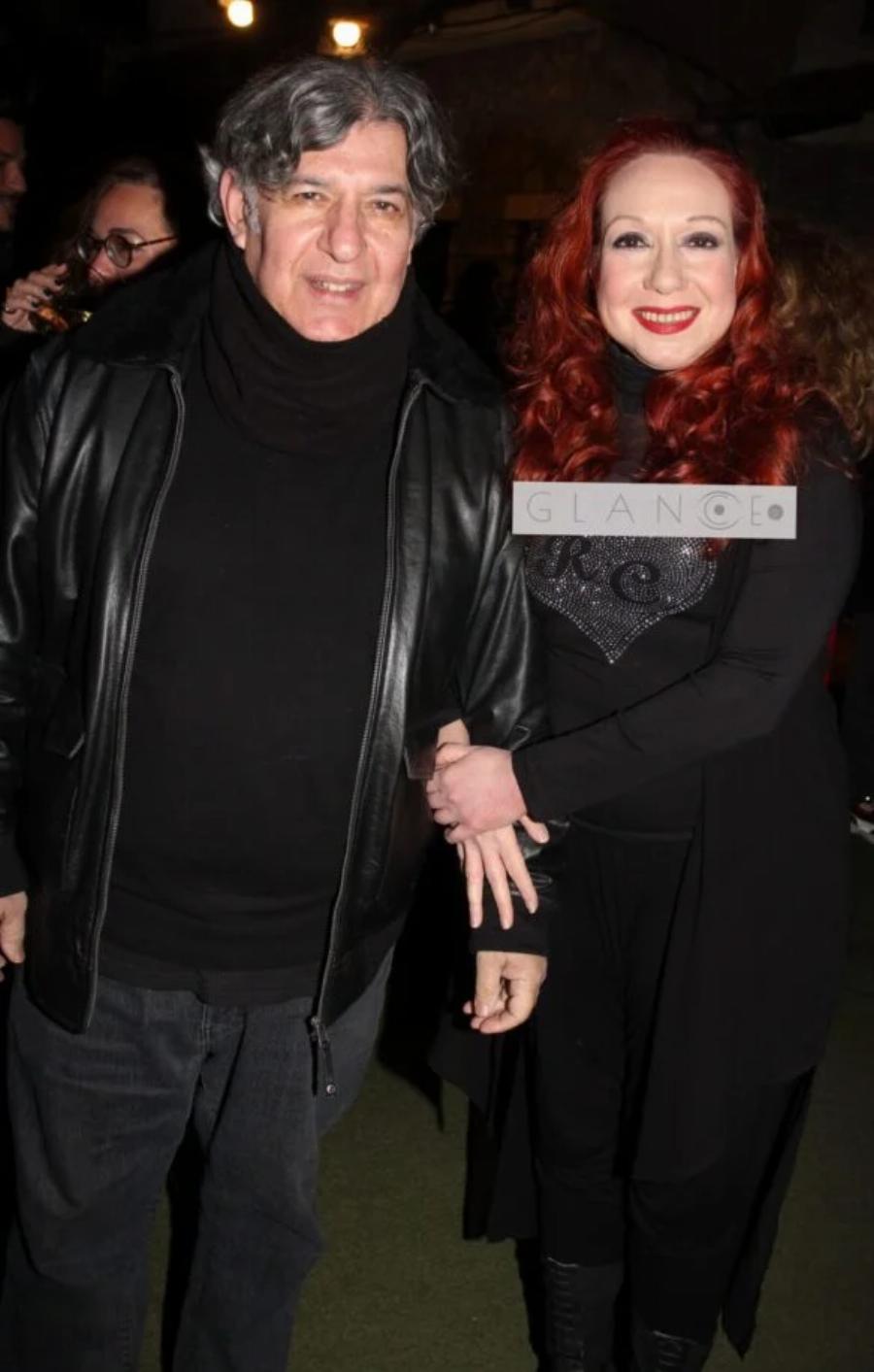 Άλλαξε εμφάνιση, ρεπερτόριο και εντυπωσιάζει: Αγνώριστη η Δάφνη από τους “Δύο Ξένους” δεν την γνωρίζει ούτε η Κουντουράτου 25 χρόνια μετά