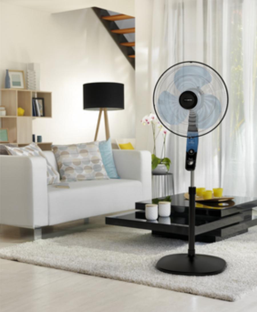 Ζέστη τέλος: Το πανέξυπνο κόλπο που κάνει τον ανεμιστήρα αν λειτουργεί σαν air condition, χωρίς καθόλου χρήματα