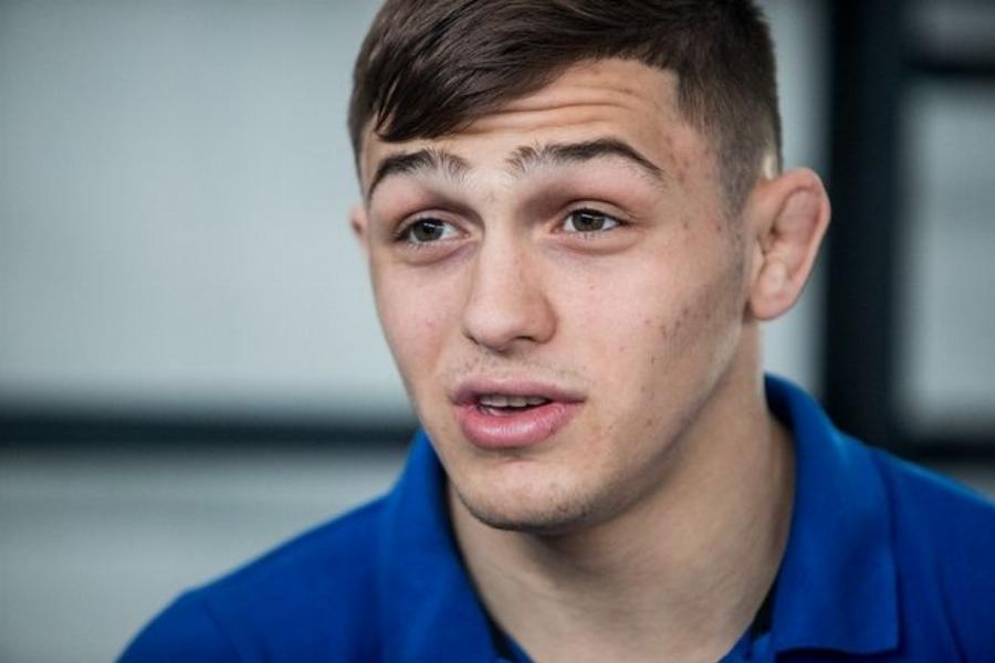 Αποστομωτικός ο Γιώργος Πιλίδης για Light: «Ποιο είναι το επίπεδο αυτού του παιδιού της φάπας;»