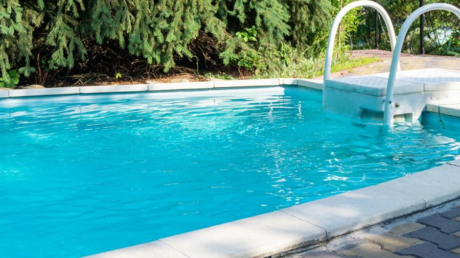 Αδιανόητη τραγωδία στην Νάξο: Πνίγηκε μητέρα σε πισίνα – Έφυγε από τη ζωή μπροστά στα μάτια του παιδιού της