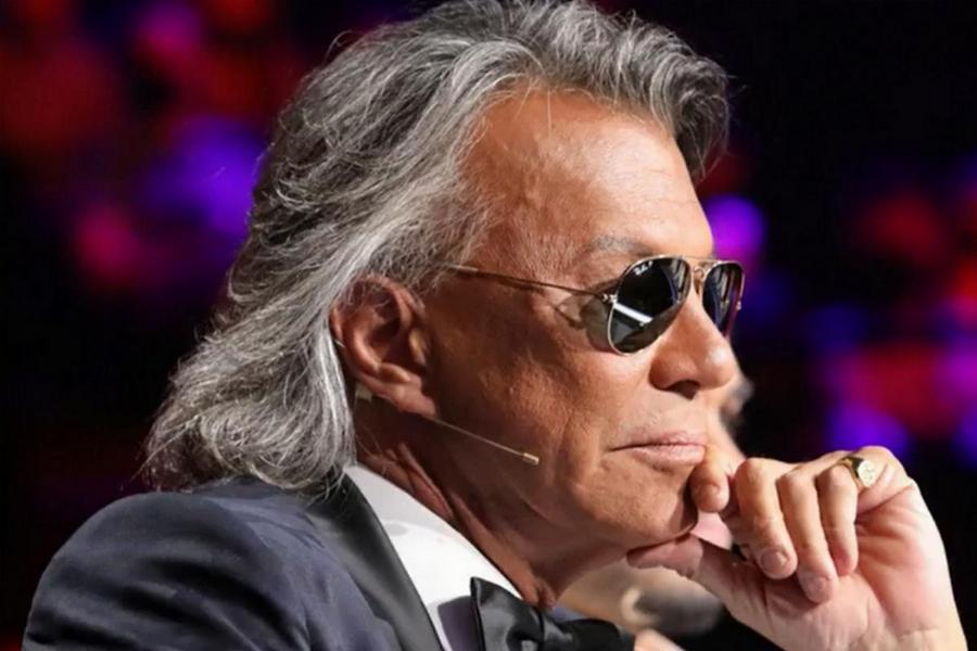 Ηλίας Ψινάκης: «Δεν τον χώνευα τον πατέρα μου, σιχαινόμουν τους συγγενείς, τους έβλεπα όλους χάλια»