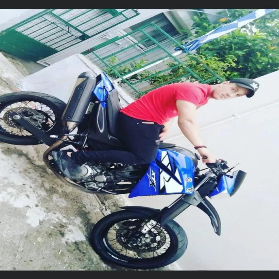 Ανείπωτος θρήνος για τον Ραφαήλ στη Μυτιλήνη: «Η αγάπη για τις μηχανές έμελλε να οδηγήσει στο τελευταίο ταξίδι» τον 20χρονο