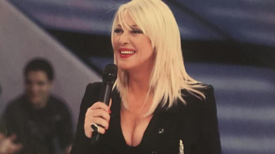 Πολύ πιο μπροστά από την εποχή της:  Όταν η Ρούλα Κορομηλά φόρεσε το μαγιό που δεν τολμούσε καμία