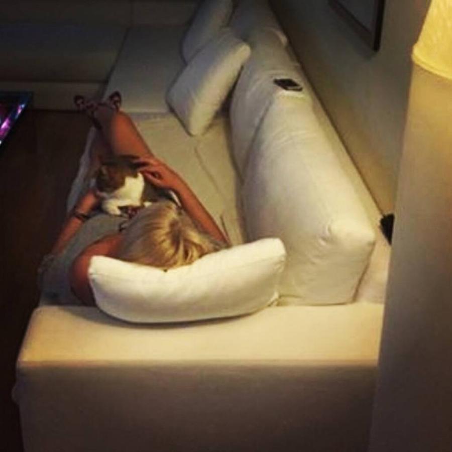 Ρούλα Κορομηλά: Οι 10 εξωσωματικές, οι προσπάθειες για υιοθεσία, η κατάθλιψη, η περιπέτεια της υγείας της και το αυτοάνοσο νόσημα