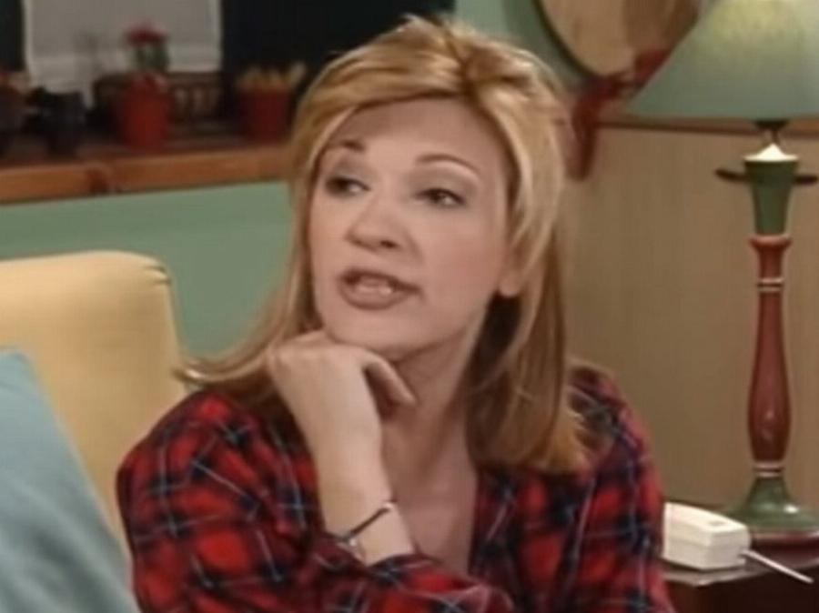 Εμείς κι Εμείς: Θυμάστε τη Σμαράγδα; – Δείτε πόσο έχει αλλάξει σήμερα, 24 χρόνια μετά το τέλος της σειράς!