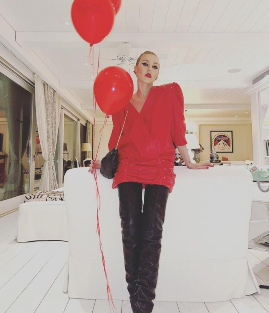 Γουστόζικο και μοντέρνο: Το χλιδάτο σπίτι της Τάμτας και του Κασιδόκωστα στα Νότια Προάστια είναι βγαλμένο από παραμύθι